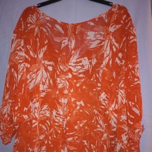 Sheer Lane Bryant orange & white flower print top, fits big/ oversized.